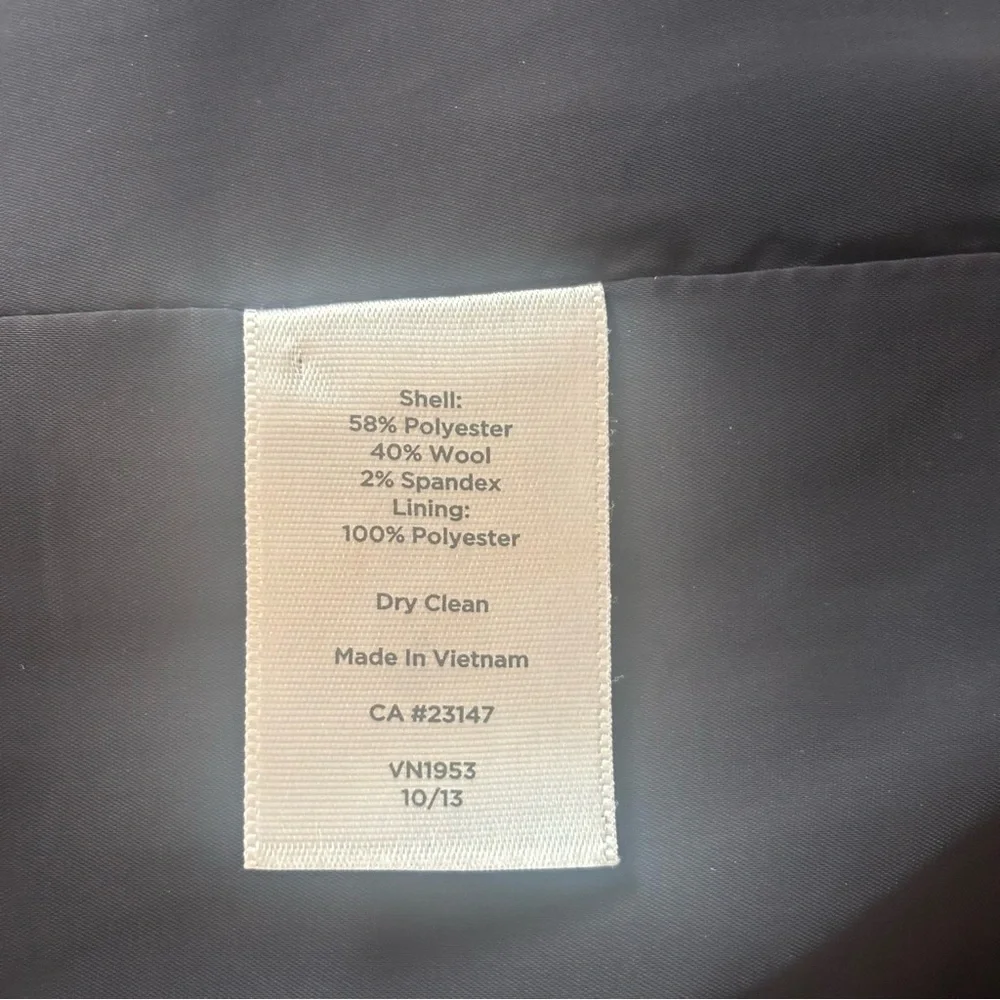 ❤️2/$15 or 3/$21❤️Talbots Women’s Charcoal Lightweight Blazer, Size 12 Petite